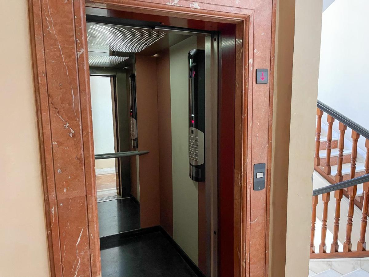 Appartement Chic Gueliz Plaza Avec Vue Marrakesch Exterior foto