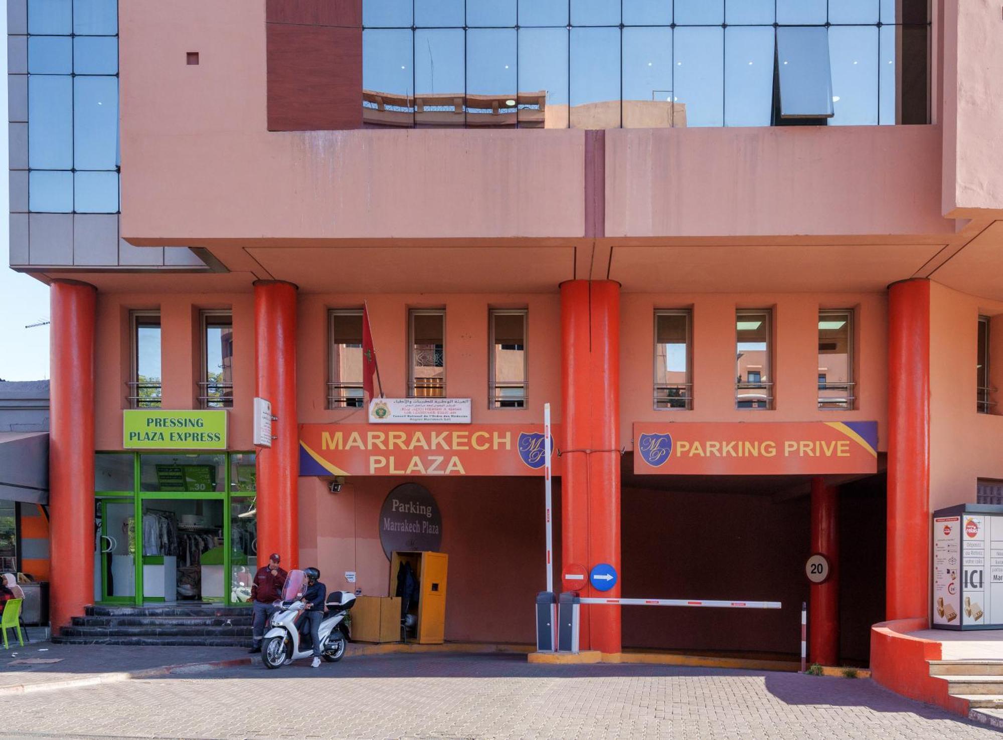 Appartement Chic Gueliz Plaza Avec Vue Marrakesch Exterior foto